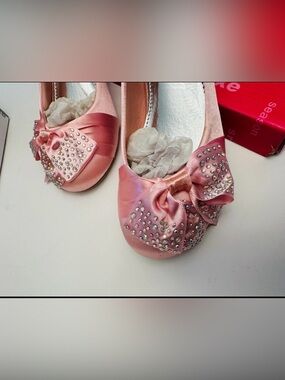 Styluxe light~Pink Satin Bow Dress shoes with Rhinestone Accents*Girls~Sz-2*EUC